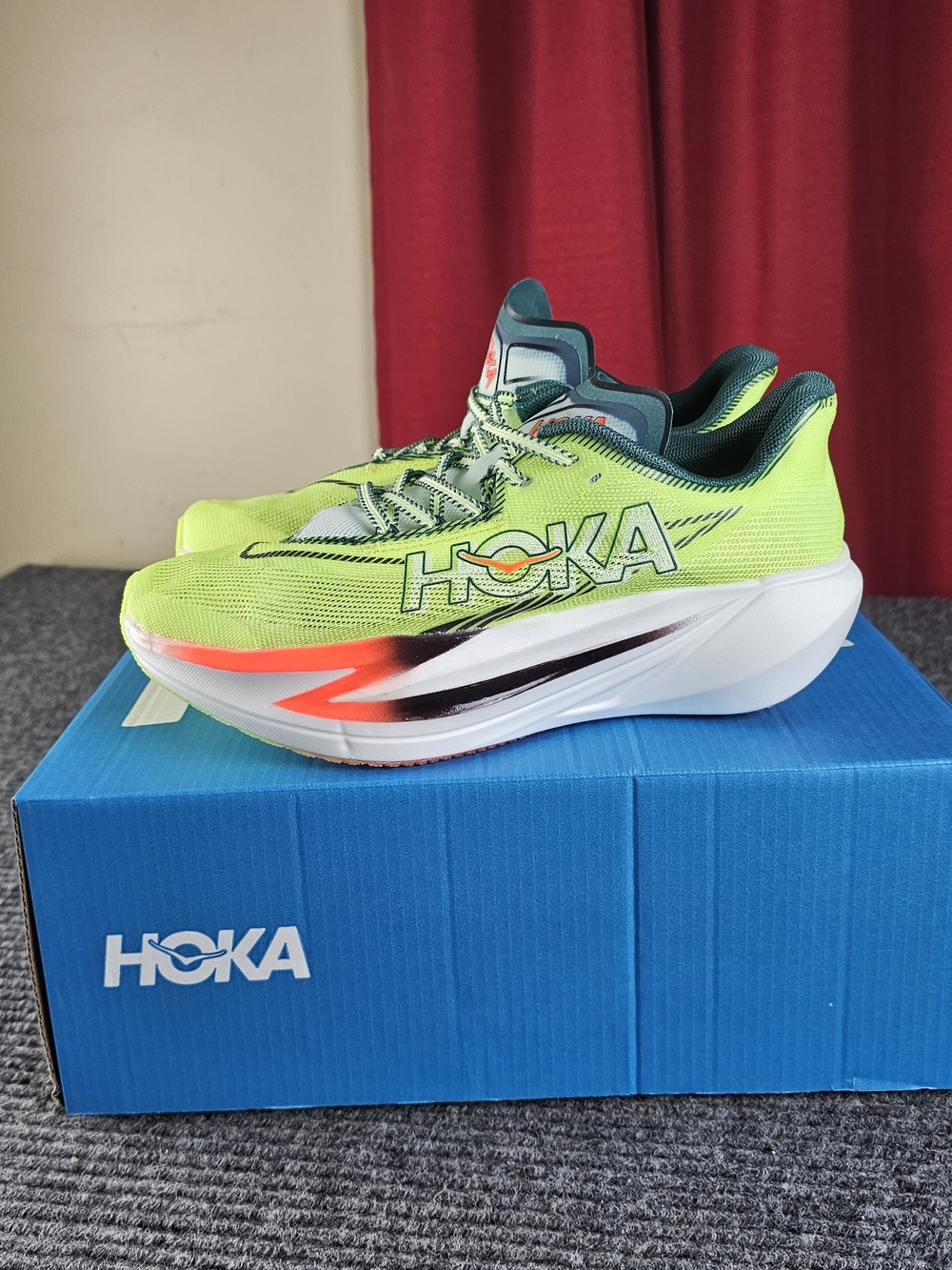 HOKA U Cielo X1 3.0 Neon Green/Teal Running Shoes Womens 7.5 - Picture 2 of 9